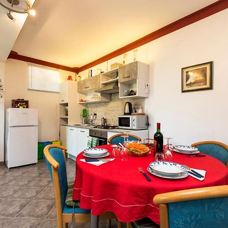 Apartman Maya Mali Lošinj Dış mekan fotoğraf