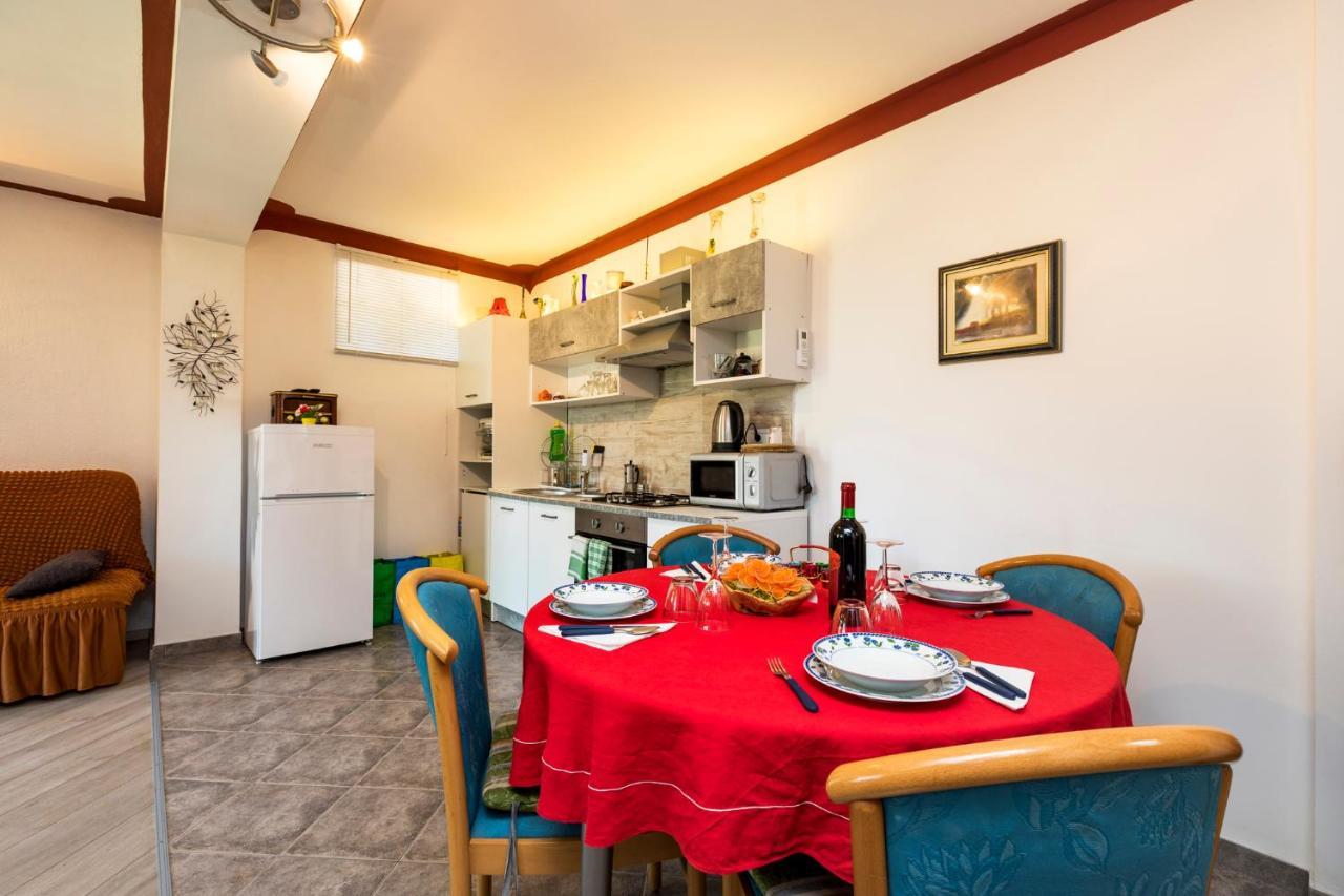 Apartman Maya Mali Lošinj Dış mekan fotoğraf