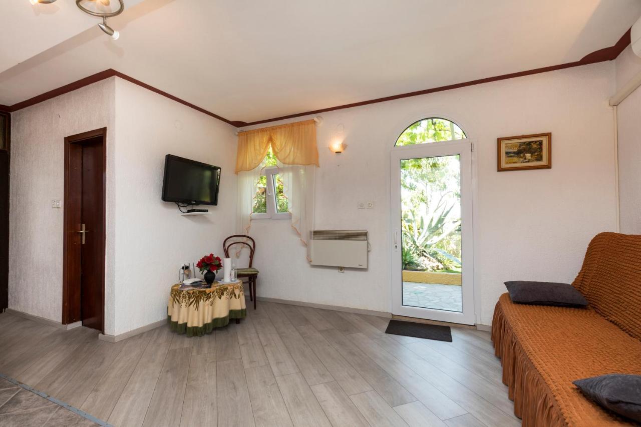 Apartman Maya Mali Lošinj Dış mekan fotoğraf