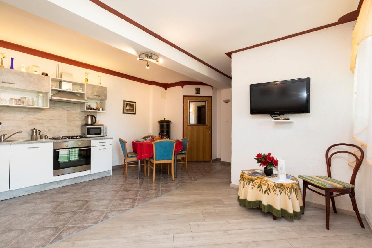 Apartman Maya Mali Lošinj Dış mekan fotoğraf